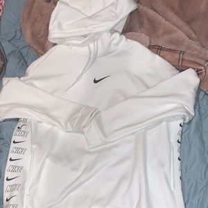 brand new nike sweater